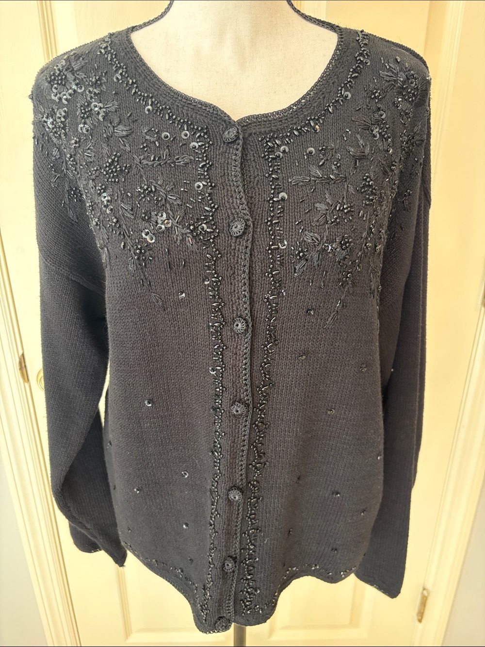 Vintage Heirloom Collectibles Embroidered Beaded Cardigan Sweater Black Petite M